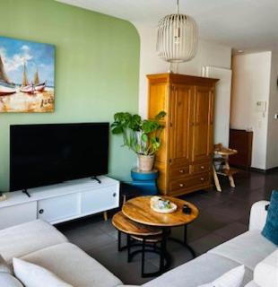 Appartement Met Zicht Op Zee Кнокке-Хейст Экстерьер фото
